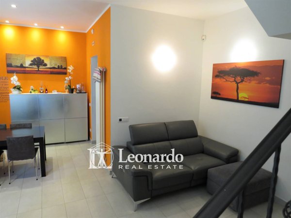 casa indipendente in vendita a Viareggio
