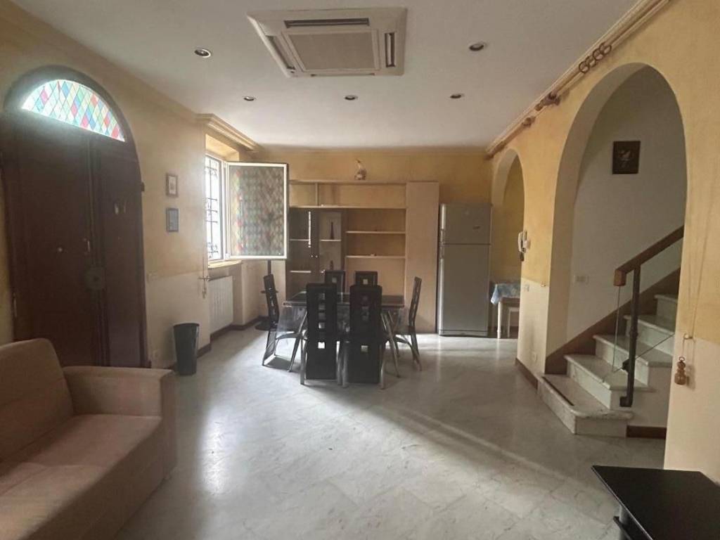 casa indipendente in vendita a Viareggio in zona Centro Storico