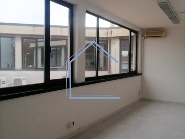 ufficio in vendita a Viareggio
