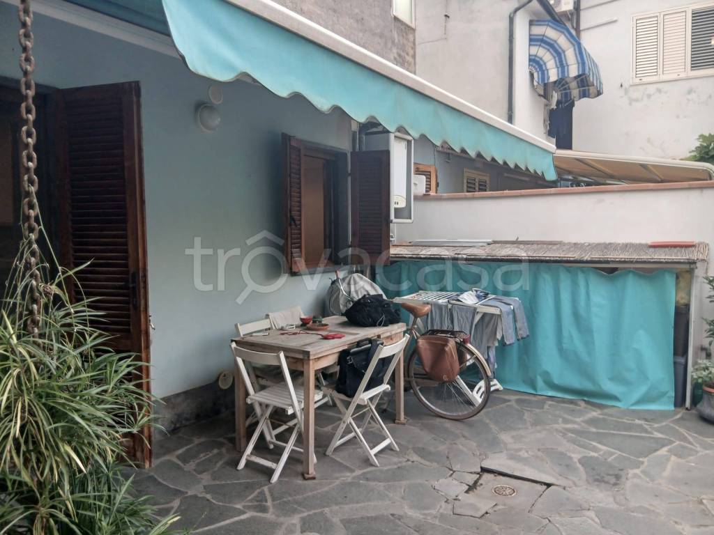 casa indipendente in vendita a Viareggio in zona Centro Storico