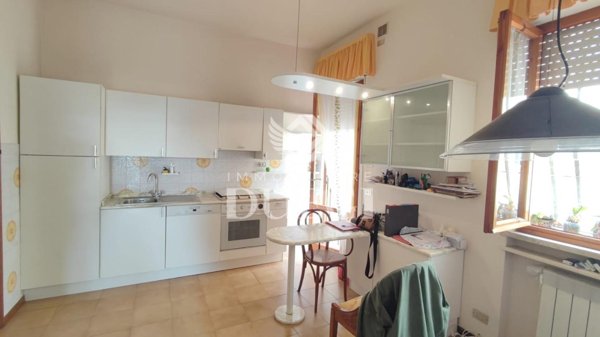 appartamento in vendita a Viareggio in zona Campo d'Aviazione