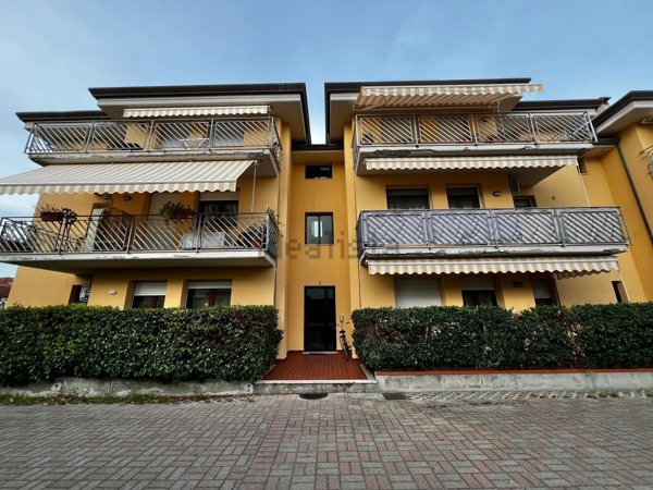 appartamento in vendita a Viareggio in zona Torre del Lago