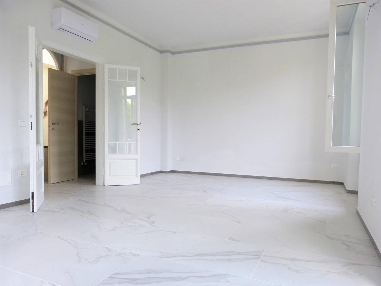 appartamento in vendita a Viareggio in zona Marco Polo