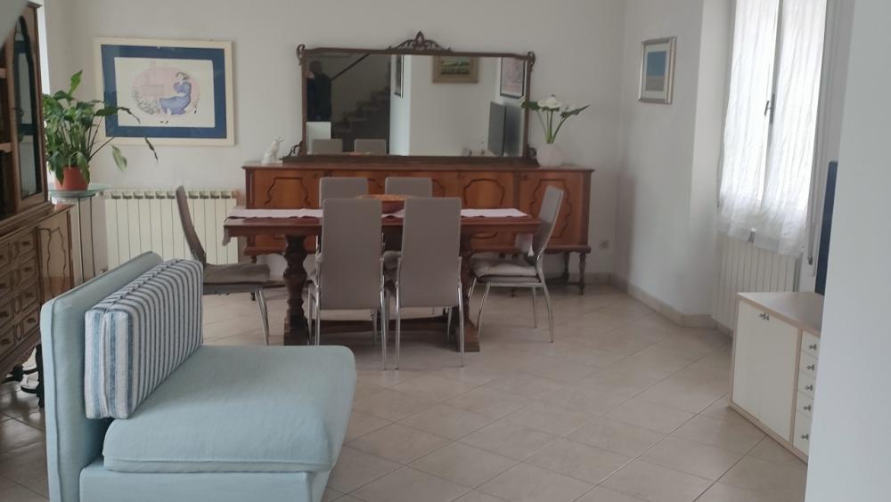 casa indipendente in vendita a Viareggio in zona Don Bosco