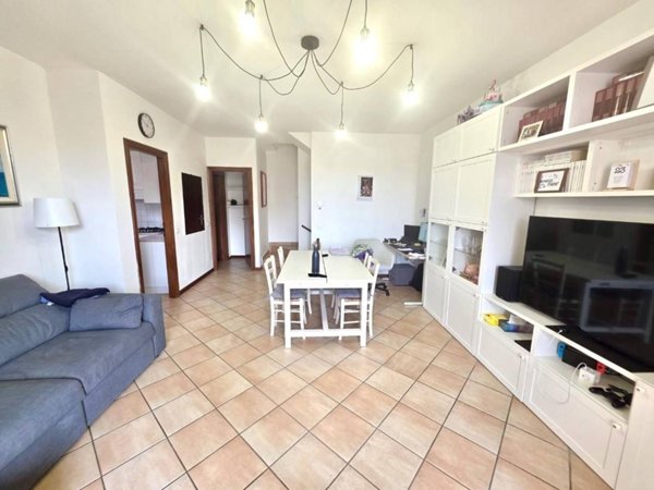 casa indipendente in vendita a Viareggio