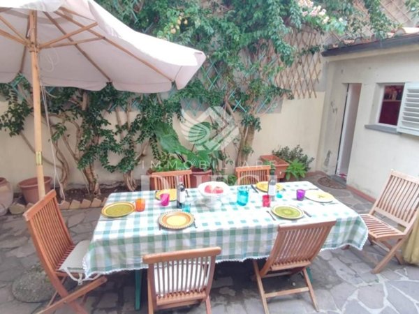 casa indipendente in vendita a Viareggio in zona Marco Polo