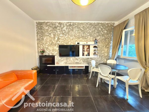 casa indipendente in vendita a Viareggio in zona Torre del Lago