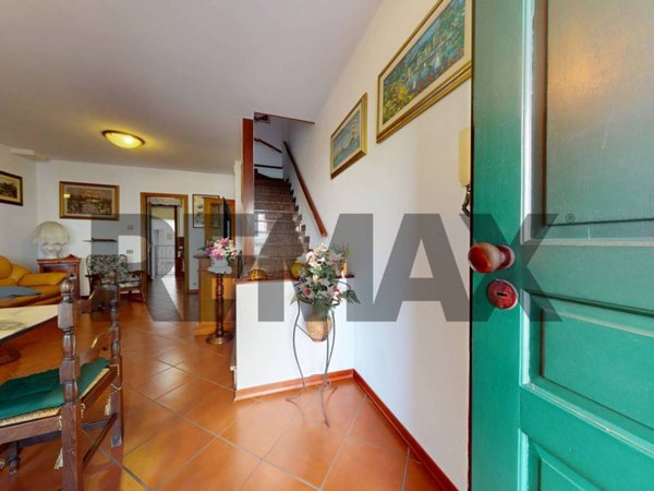 casa indipendente in vendita a Viareggio in zona Campo d'Aviazione