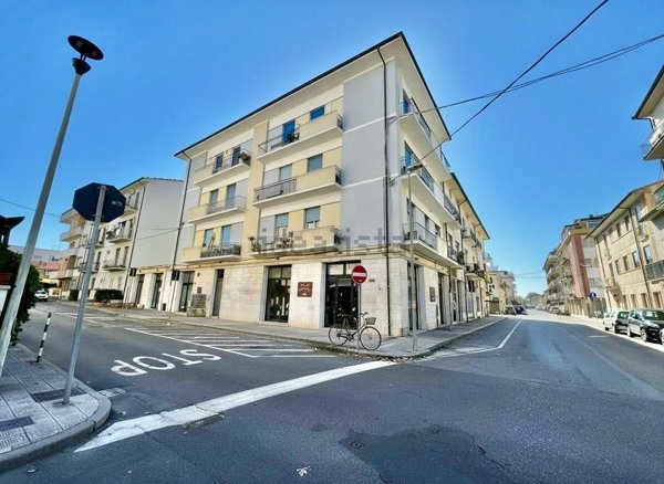 appartamento in vendita a Viareggio in zona Marco Polo