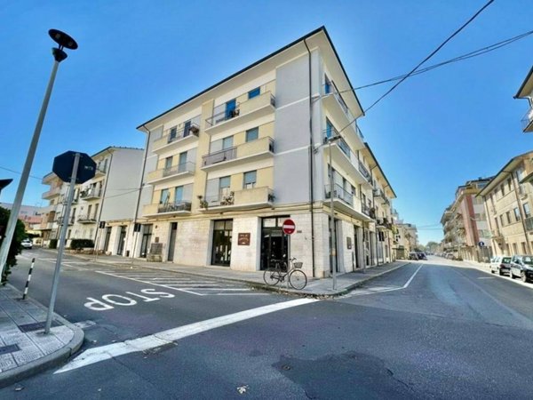 appartamento in vendita a Viareggio in zona Marco Polo