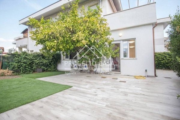 appartamento in vendita a Viareggio in zona Torre del Lago