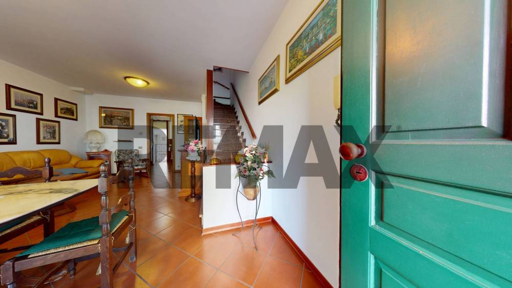casa indipendente in vendita a Viareggio in zona Campo d'Aviazione