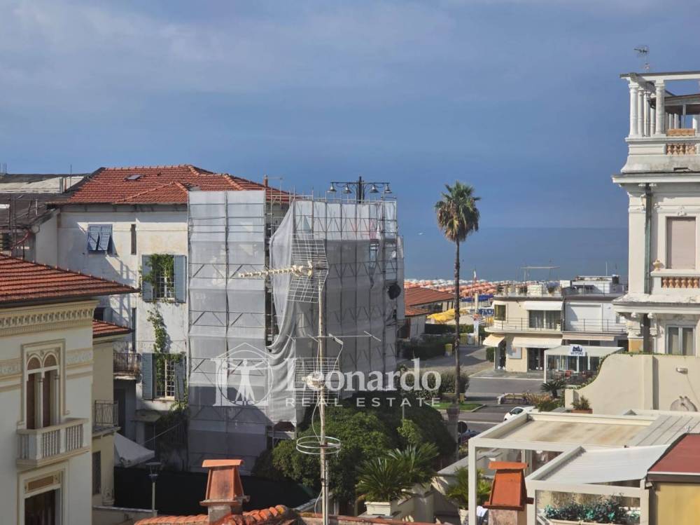 appartamento in vendita a Viareggio in zona Marco Polo