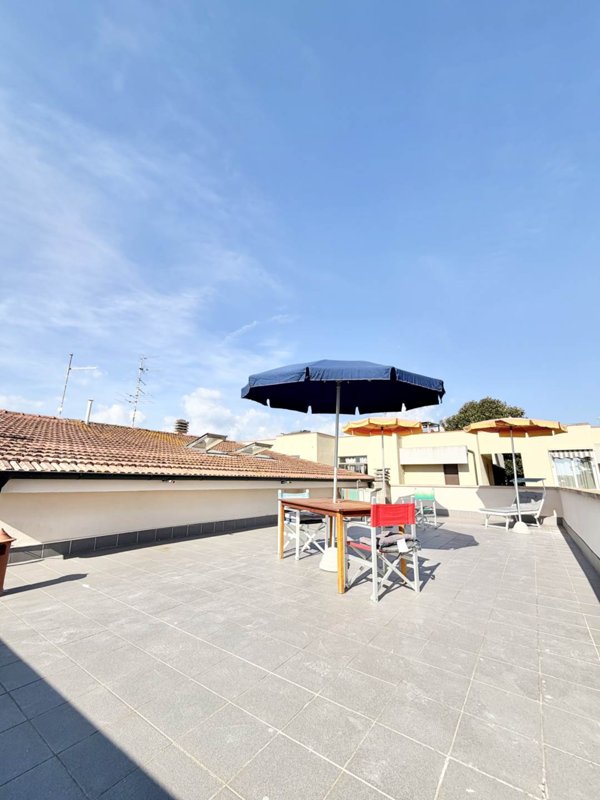 appartamento in vendita a Viareggio in zona Centro Storico
