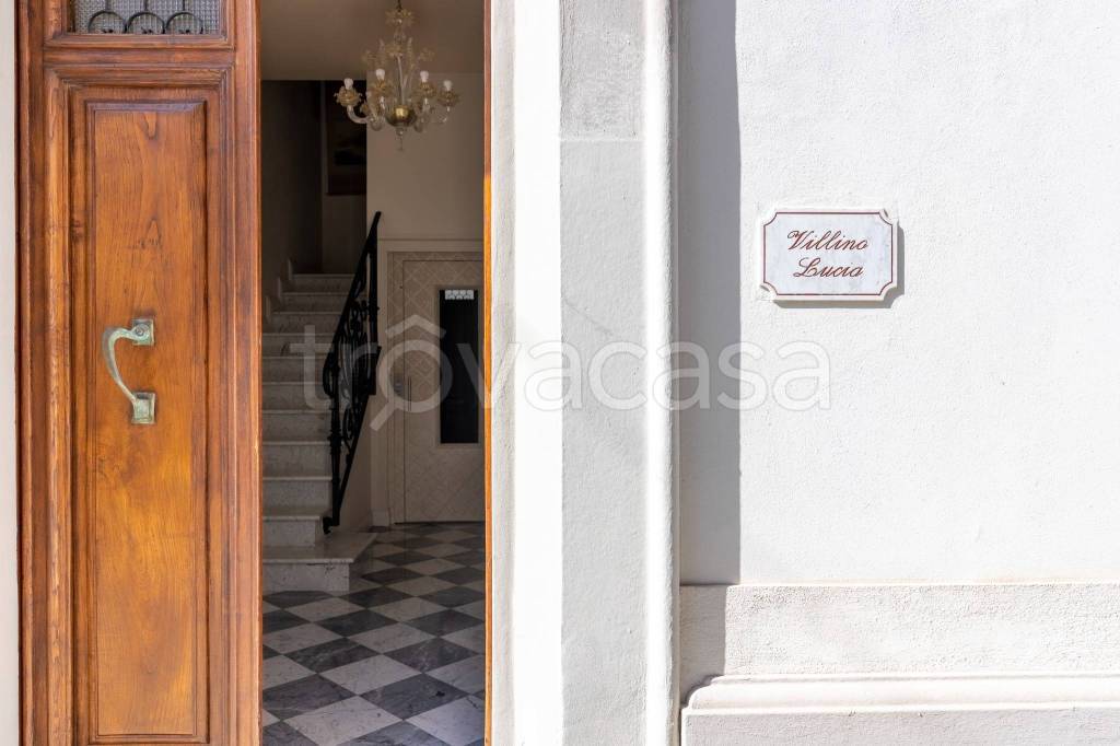 casa indipendente in vendita a Viareggio in zona Centro Storico