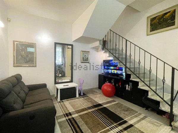 casa indipendente in vendita a Viareggio