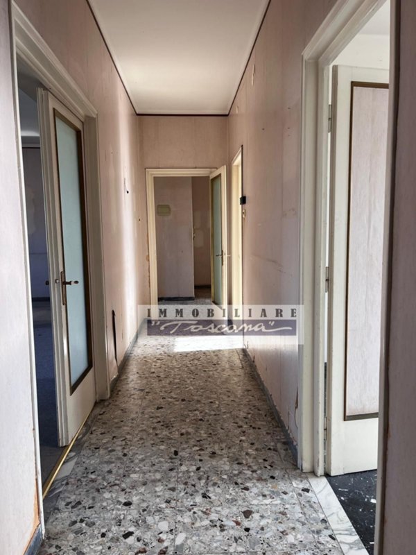 appartamento in vendita a Viareggio in zona Marco Polo