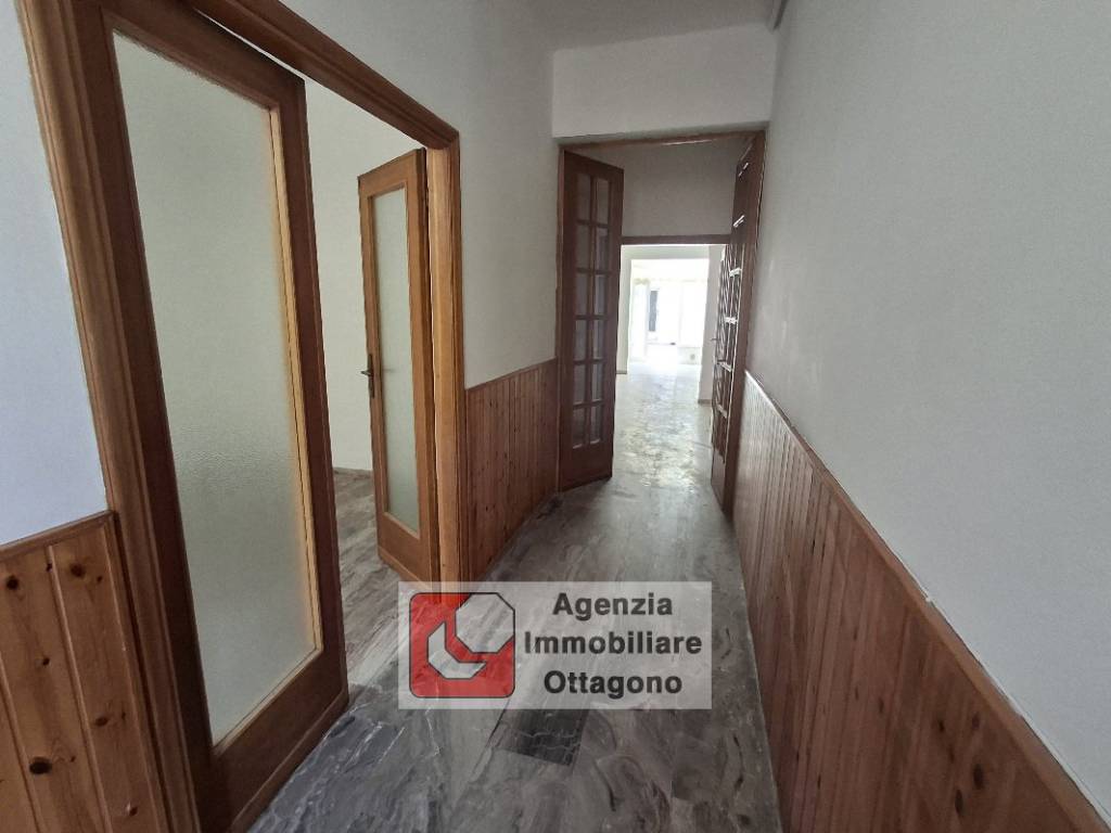 casa indipendente in vendita a Viareggio in zona Centro Storico