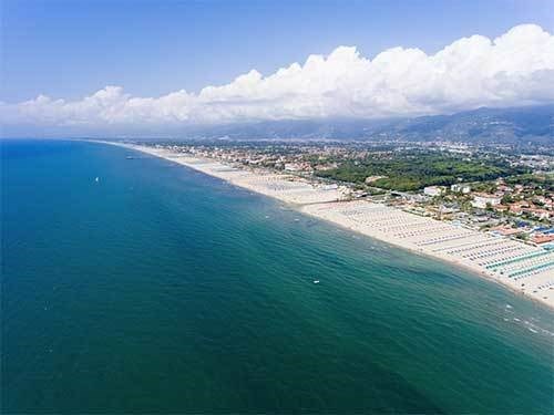 negozio in vendita a Viareggio