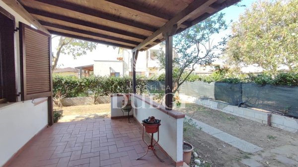 casa indipendente in vendita a Viareggio in zona Torre del Lago