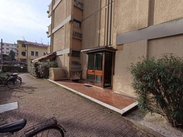 appartamento in vendita a Viareggio