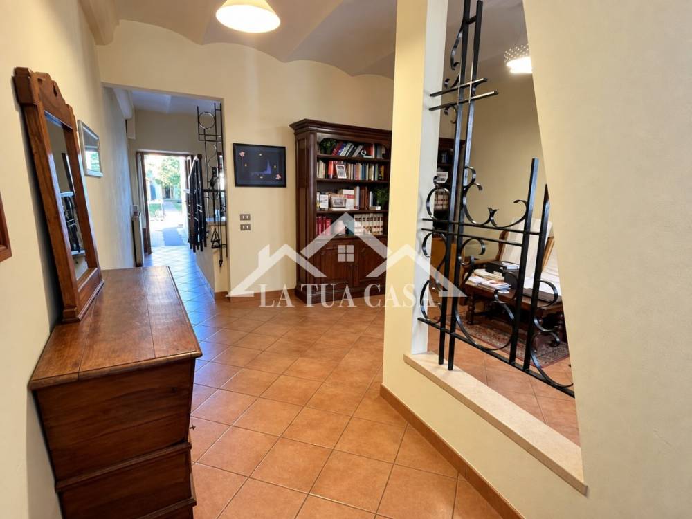 casa indipendente in vendita a Viareggio in zona Centro Storico