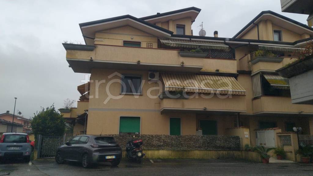 appartamento in vendita a Viareggio in zona Campo d'Aviazione