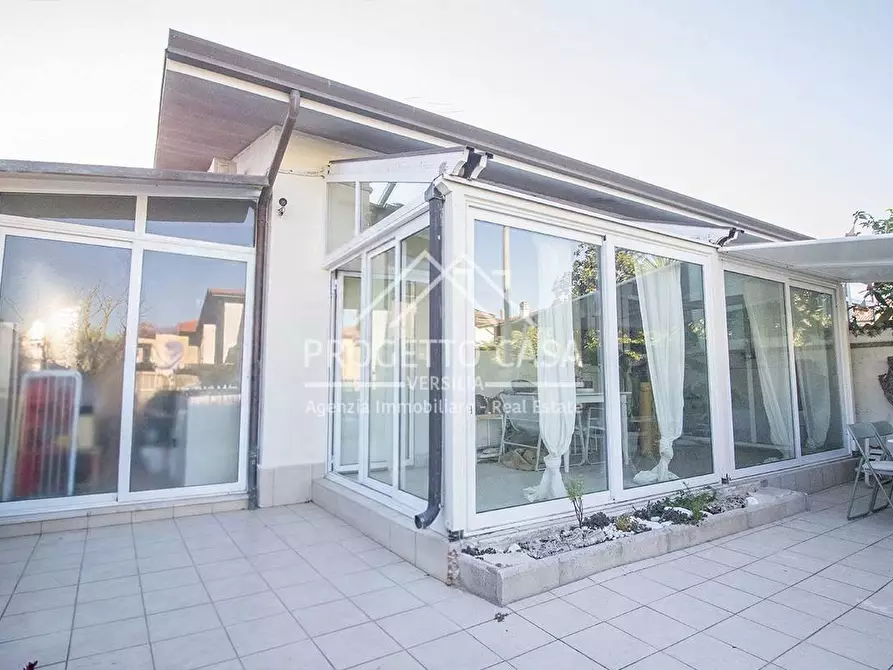 casa indipendente in vendita a Viareggio in zona Torre del Lago