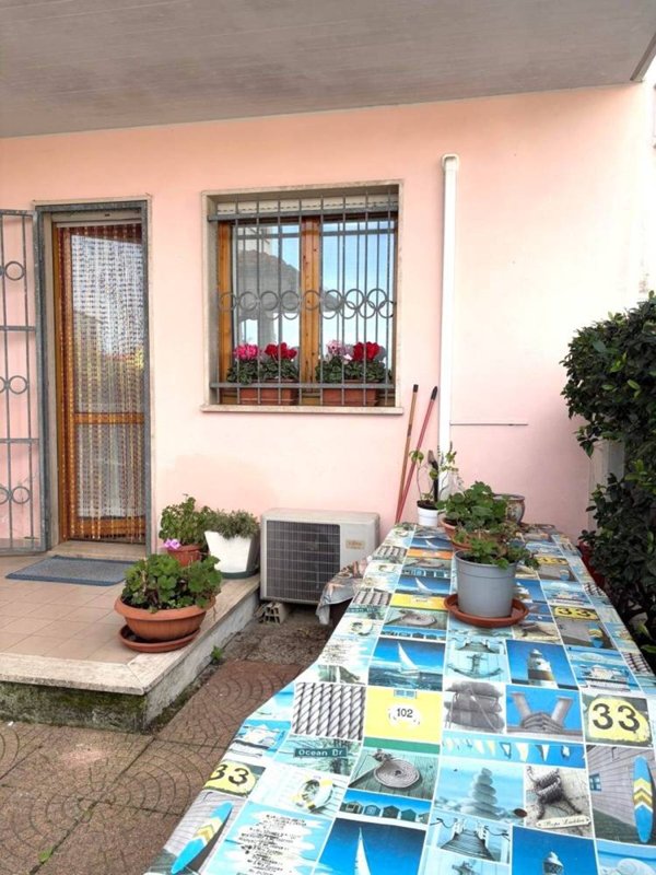 appartamento in vendita a Viareggio in zona Torre del Lago