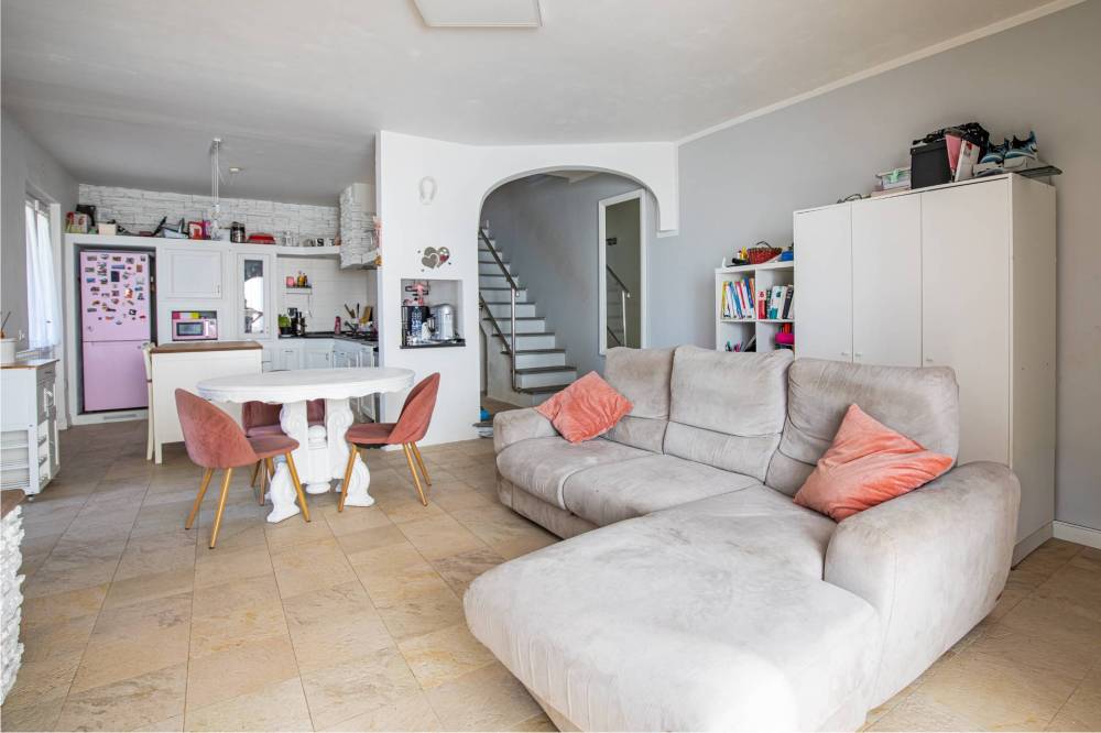 casa indipendente in vendita a Viareggio in zona Cinquini