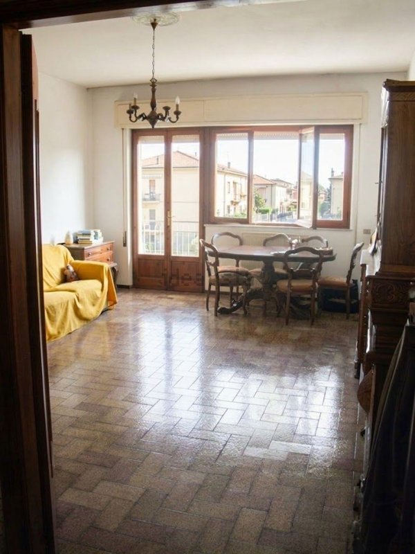 appartamento in vendita a Viareggio in zona Centro Storico