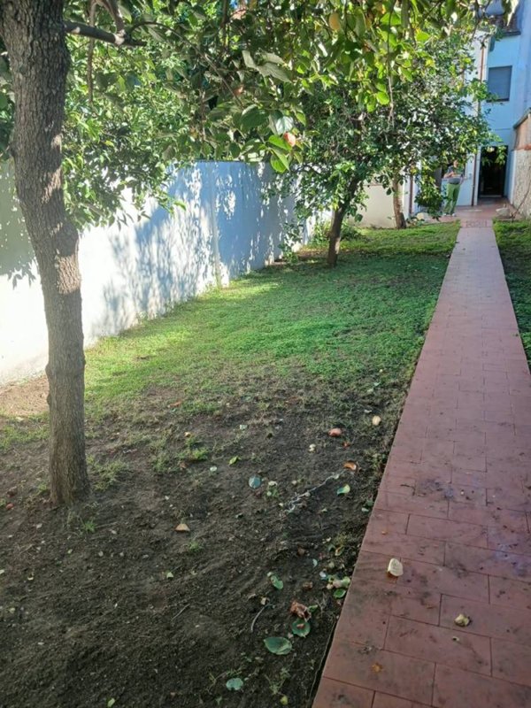 casa indipendente in vendita a Viareggio in zona Centro Storico