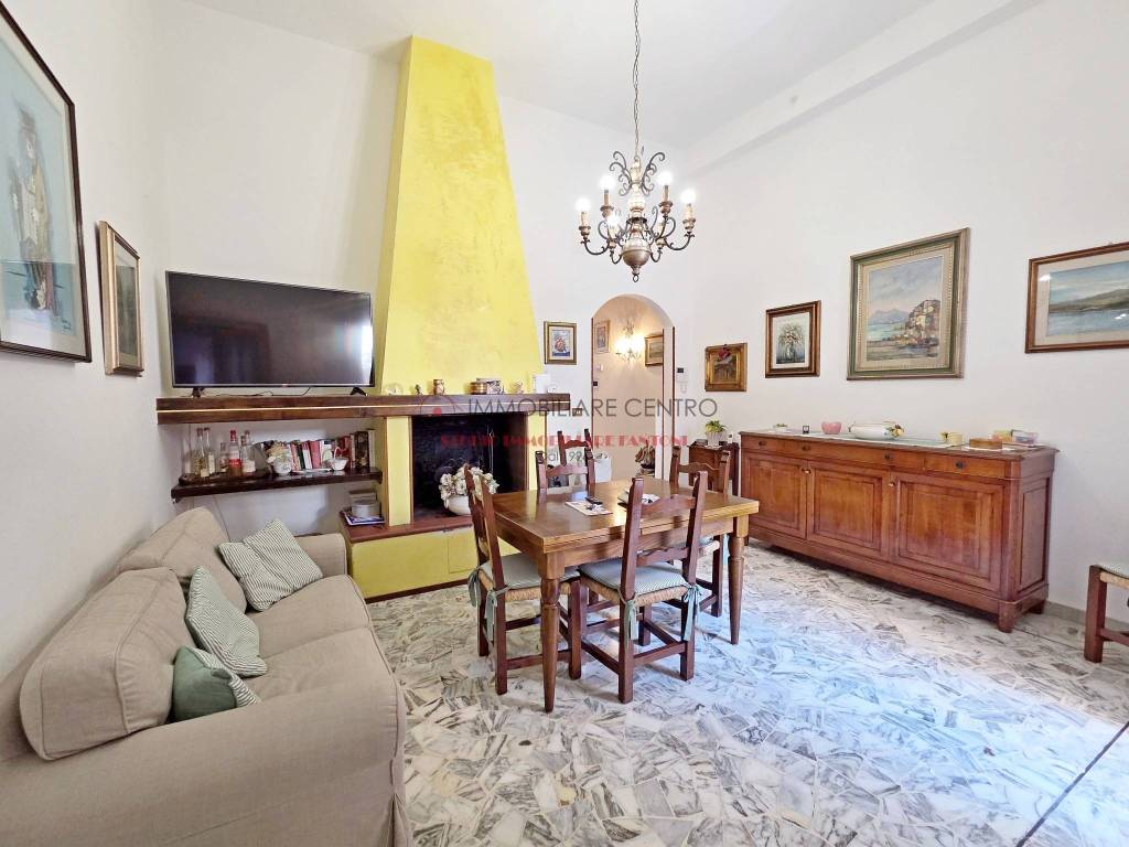 casa indipendente in vendita a Viareggio in zona Don Bosco