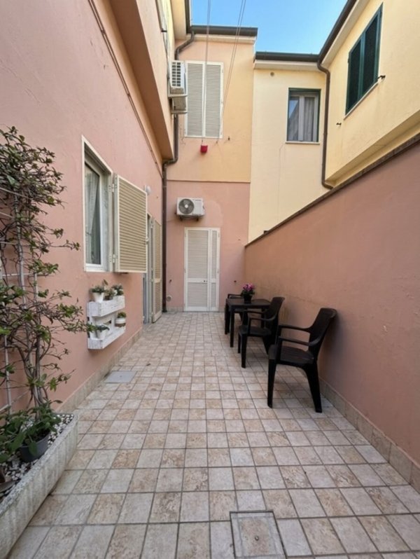 casa indipendente in vendita a Viareggio in zona Don Bosco