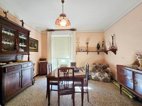 casa indipendente in vendita a Villa Basilica