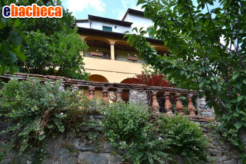 casa indipendente in vendita a Villa Basilica