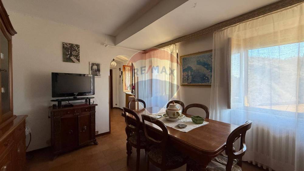 casa indipendente in vendita a Villa Basilica