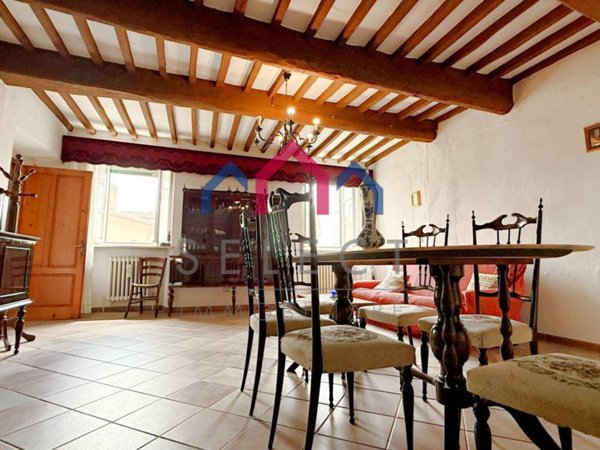 casa indipendente in vendita a Villa Basilica