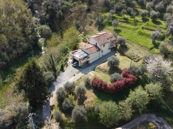 casa indipendente in vendita a Villa Basilica in zona Botticino