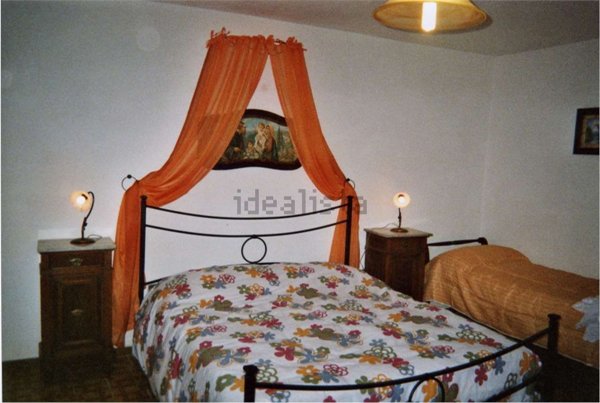 casa indipendente in vendita a Villa Basilica in zona Boveglio