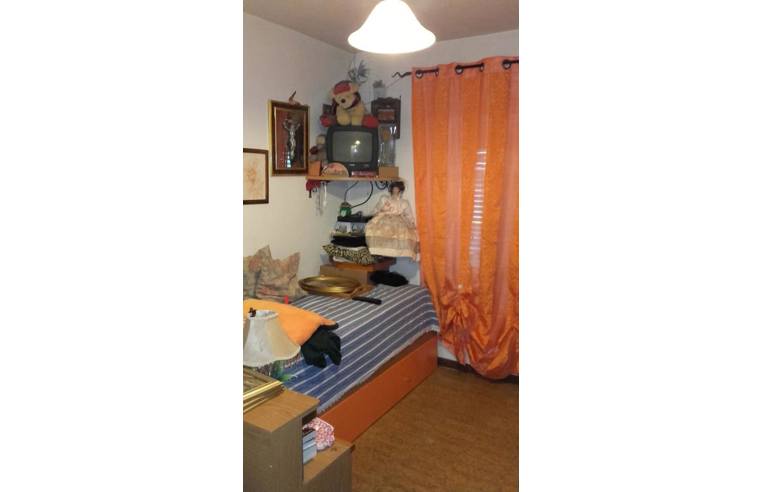 casa indipendente in vendita a Villa Basilica