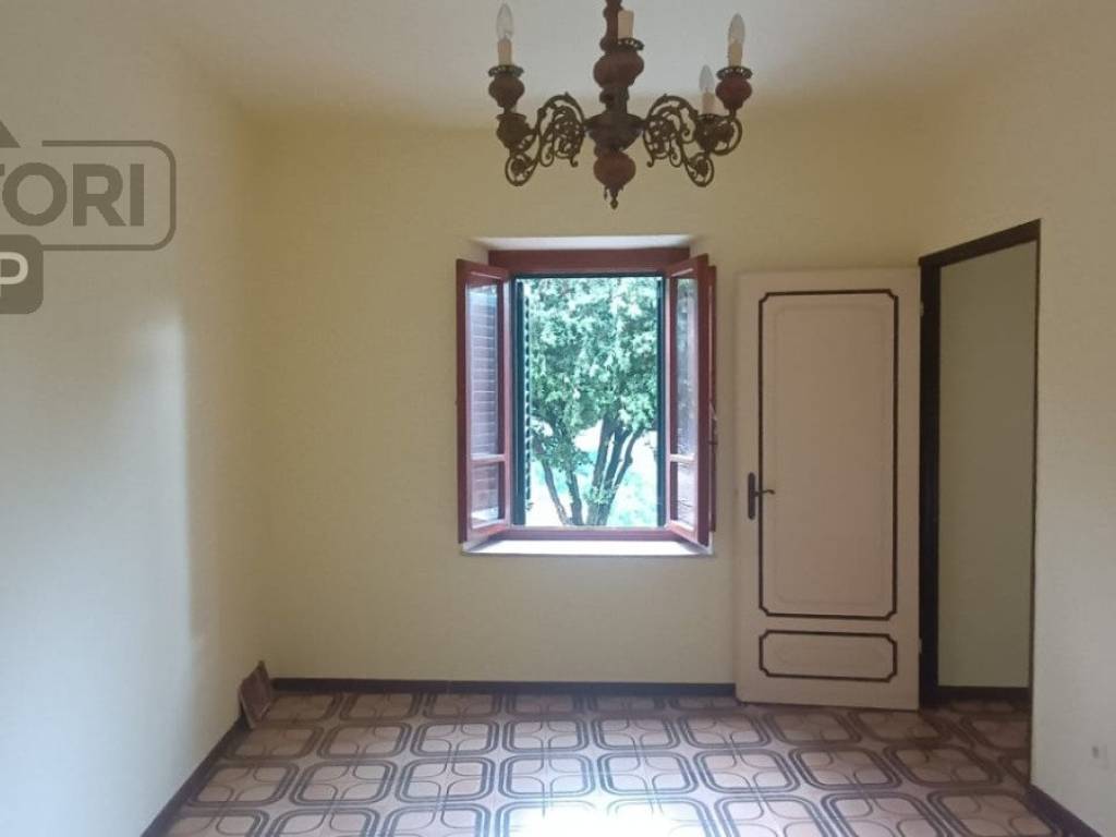 casa indipendente in vendita a Villa Basilica