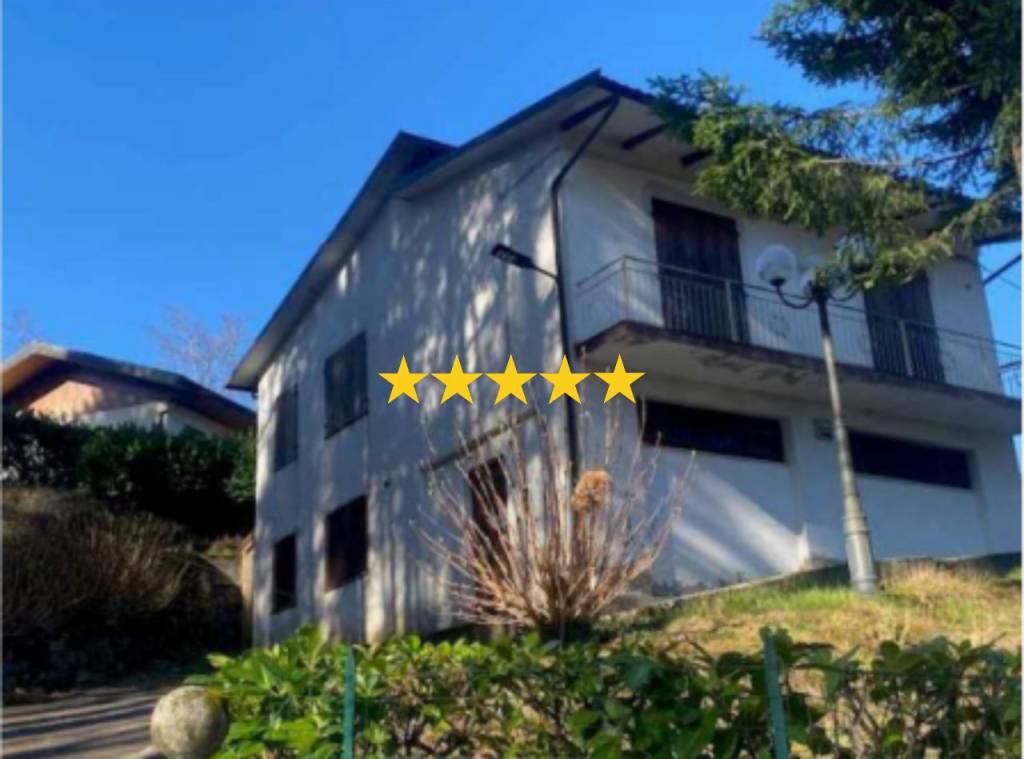 casa indipendente in vendita a Villa Basilica