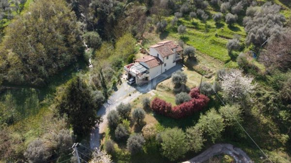 casa indipendente in vendita a Villa Basilica in zona Botticino