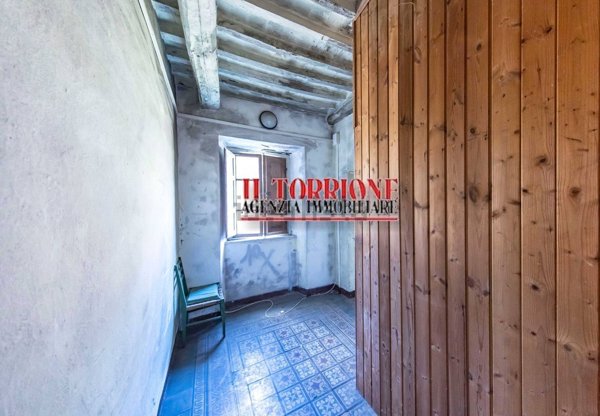 casa indipendente in vendita a Villa Basilica