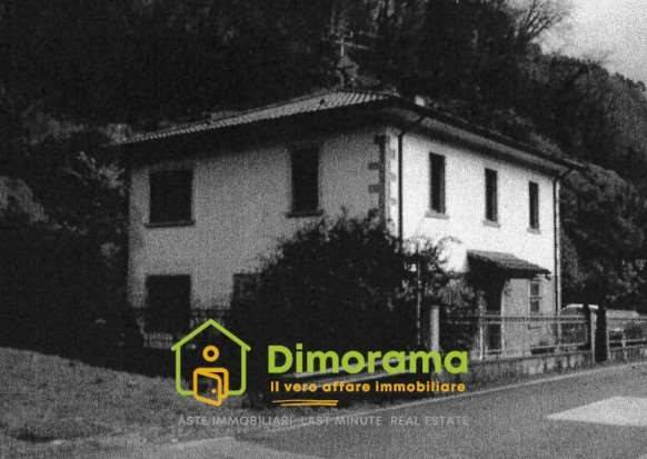 casa indipendente in vendita a Villa Basilica in zona Botticino