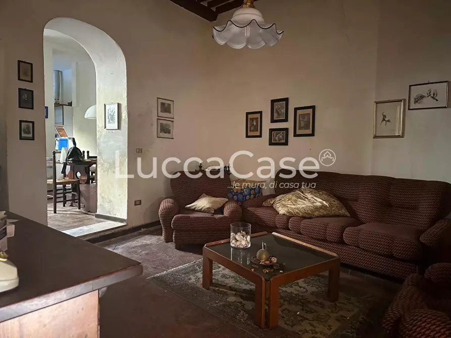 casa indipendente in vendita a Villa Basilica