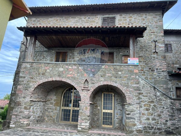 casa indipendente in vendita a Villa Collemandina in zona Sassorosso