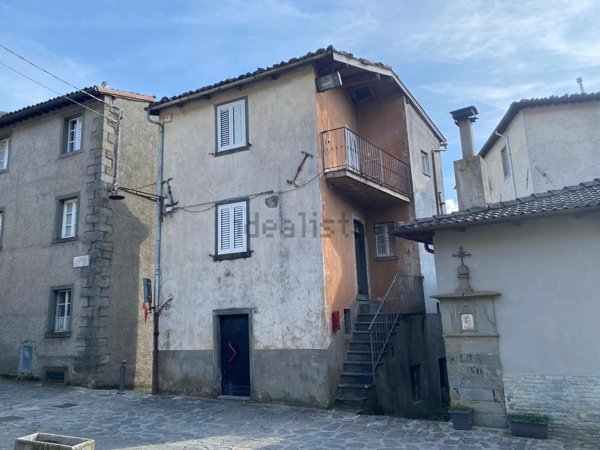 casa indipendente in vendita a Villa Collemandina in zona Corfino