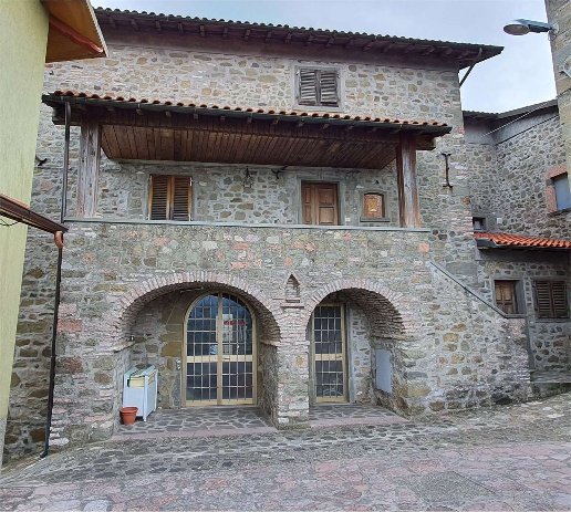 casa indipendente in vendita a Villa Collemandina in zona Sassorosso